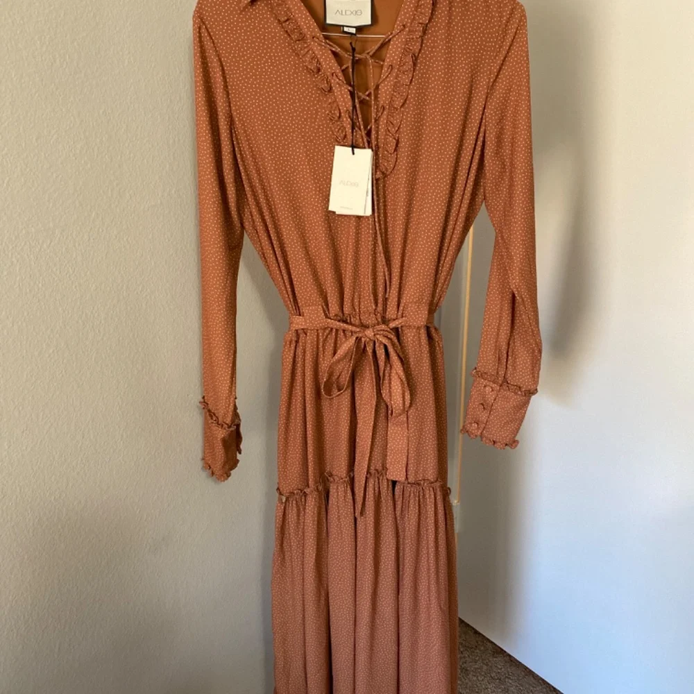 Alexis Genna T-Length Dress - Picture 4 of 12